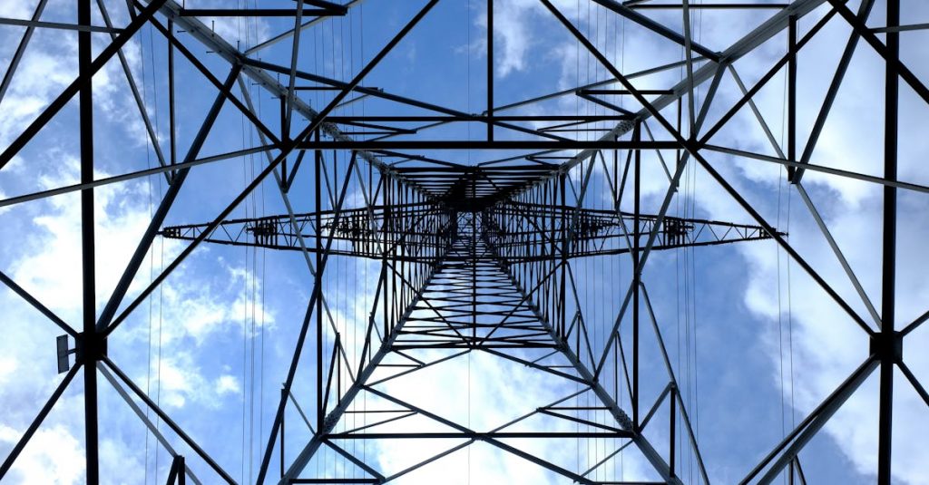 Image montrant la distribution d'énergie électrique pouvant être perturbée par des anomalies de consommation électrique